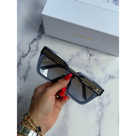 NEW Dior Signature S10F Oversized Sunglasses in Blue - Picture 2 of 7